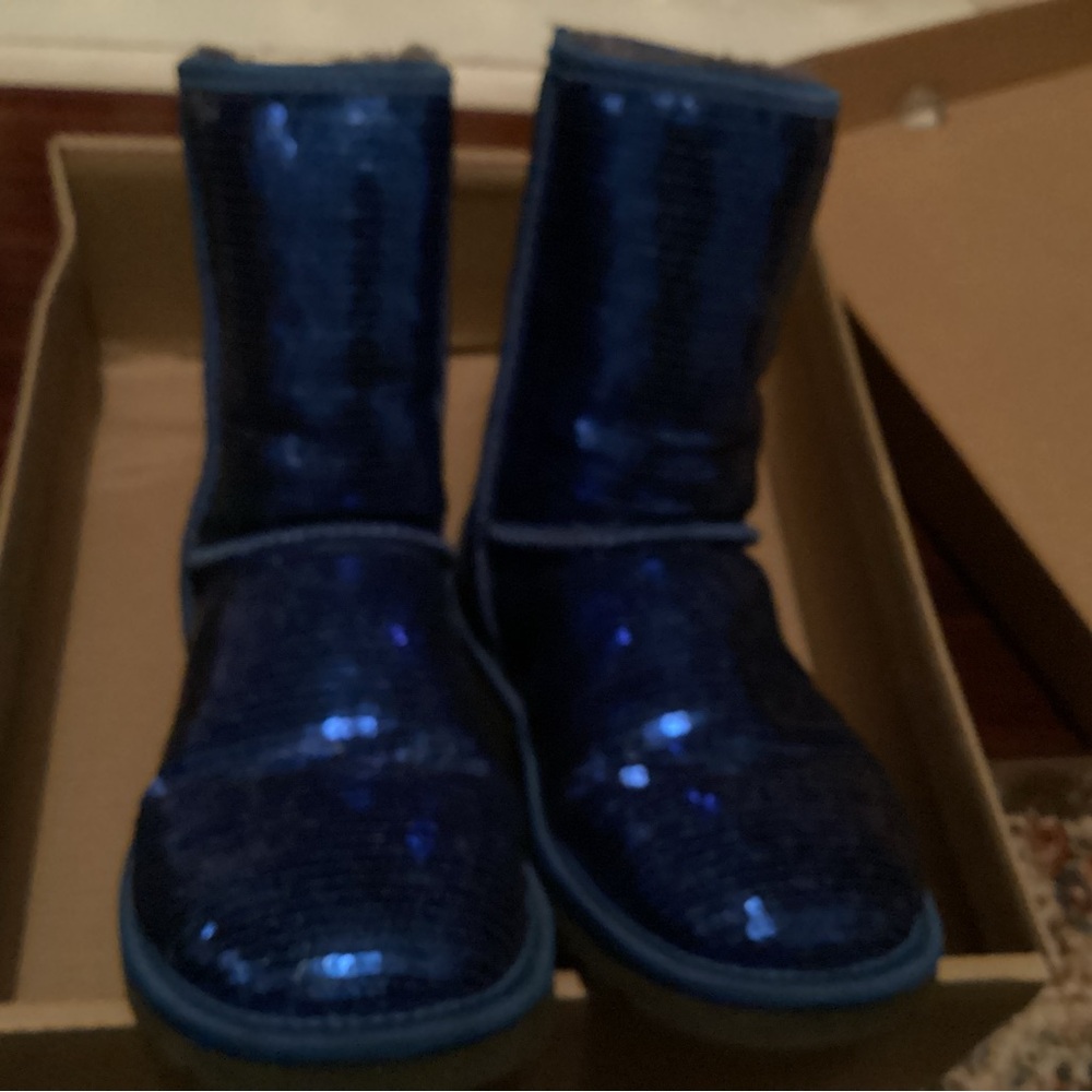 UGG Classic Sparkles Sequin Midnight Fur Boots Womens
